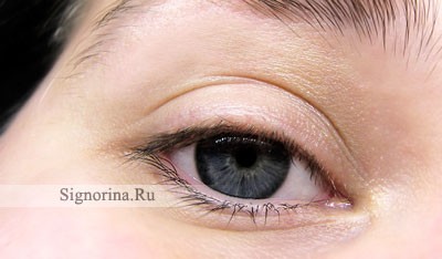 Пошаговый фотоурок дневного макияжа для голубых глаз