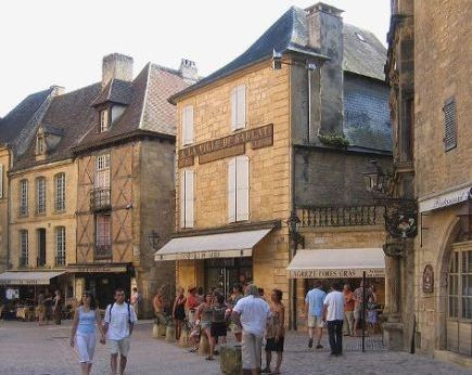 Sarlat-la-Can,  