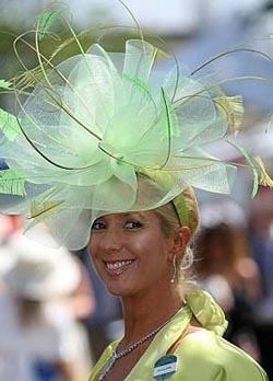 Гламурные шляпки Royal Ascot 