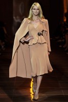 Неделя высокой моды: коллекция Armani Prive сезона осень 2010