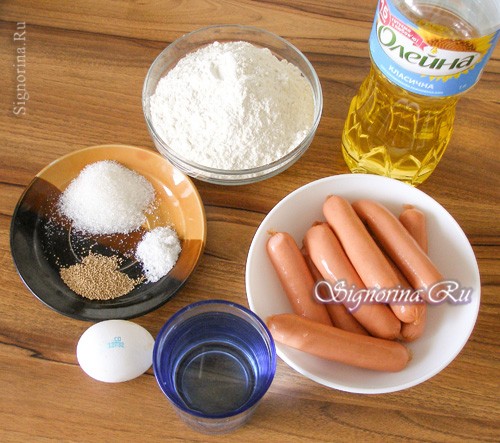 Ингредиенты для сосисок в тесте: фото