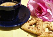 Печенье с арахисом в форме сердечка, рецепт с фото