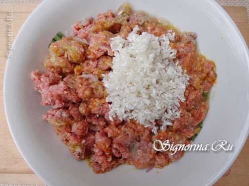 Рецепт приготовления тефтелей с рисом в томатном соусе: фото 4