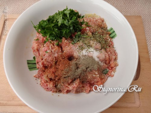 Рецепт приготовления тефтелей с рисом в томатном соусе: фото 5