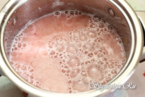 Соединение йогурта с ягодно-желатиновой массой: фото 8