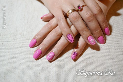 Маникюр розовым гель лаком «Весенние цветы»: фото