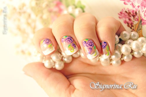 Свадебный френч на коротких ногтях с цветочным рисунком: фото 