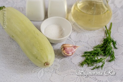 Ингредиенты для приготовления маринованных кабачков: фото 1