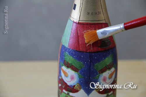 Мастер-класс по созданию новогоднего декупажа шампанского «Пэчворк»: фото 13