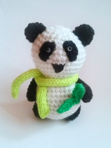 Мишка-панда вязанная крючком: фото