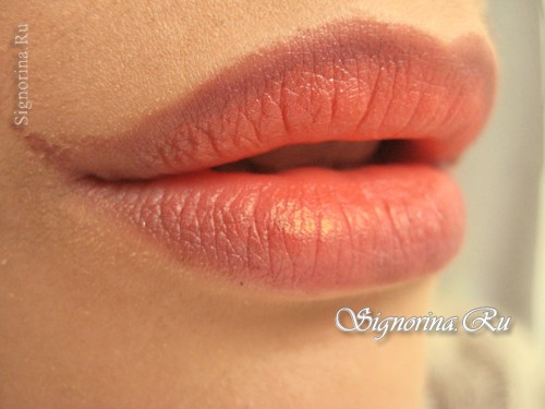 Мастер-класс по созданию макияжа губ с эффектом омбре: фото 10