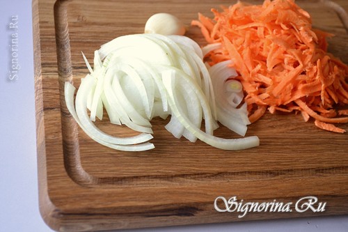 Измельчённые лук и морковь: фото 5