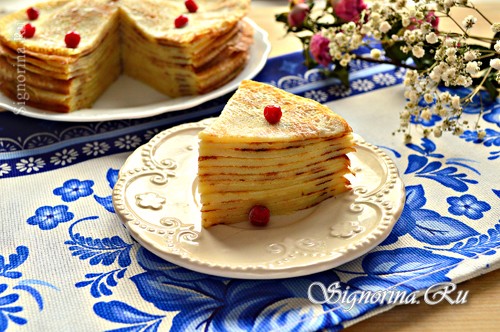 Блинный торт со сметанным кремом: фото