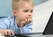 Нужно ли следить за ребёнком в Интернете?