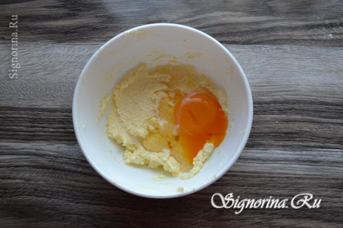 Добавление в тесто мёда и яйца: фото 2