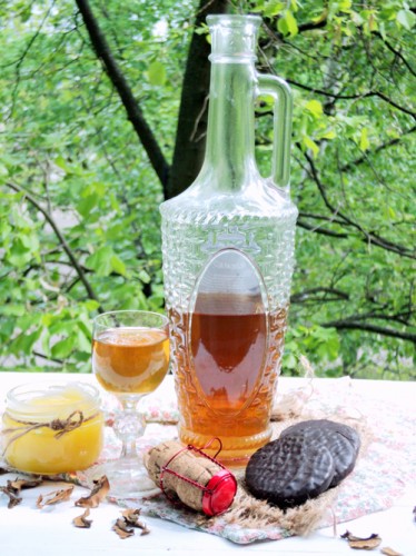 Ореховая настойка на водке с медом: фото