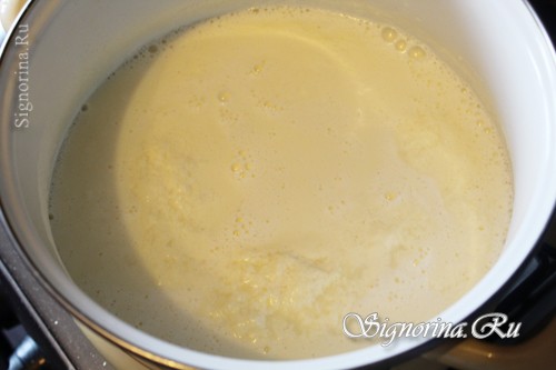 Соединение молока и сметаны с яйцами: фото 3