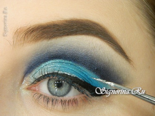 Урок макияжа под синее или голубое платье: фото 11