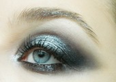 Серебристо-серый смоки айс: Урок новогоднего макияжа с фото