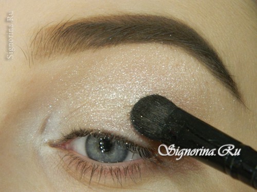 Урок макияжа на выпускной вечер для серых глаз: фото 4