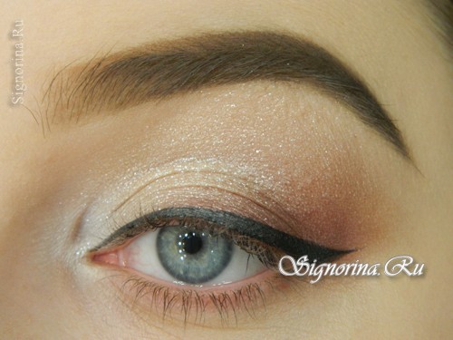 Урок макияжа на выпускной вечер для серых глаз: фото 8