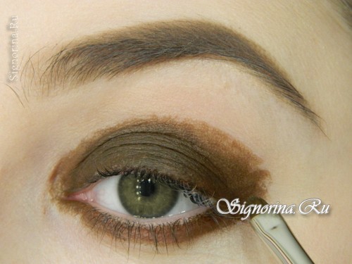 Урок макияжа на выпускной вечер для зелёных глаз: фото 3