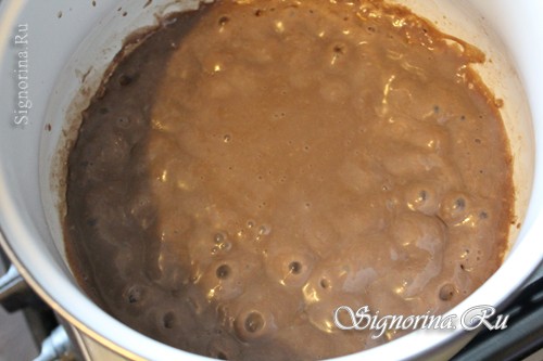 Варим шоколадный сироп с орехами до загустения фото 4