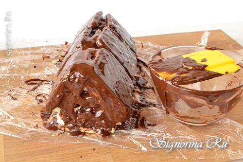 Нанести равномерно шоколад на торт фото 9