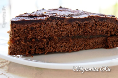 Как приготовить быстрый шоколадный торт c джемом и шоколадной глазурью 
