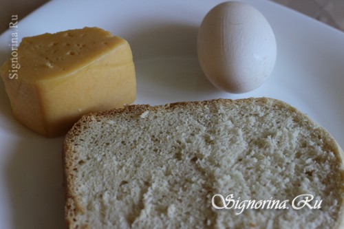 Ингредиенты для приготовления быстрого завтрака - гренок с яйцом и сыром