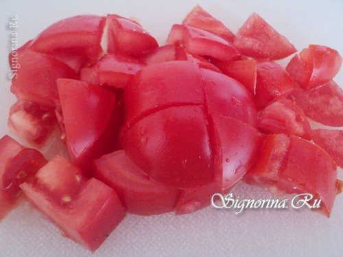 Нарезаем помидоры фото 1