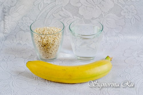 Ингредиенты на 2 порции для приготовления диетической овсяной каши с бананом на воде