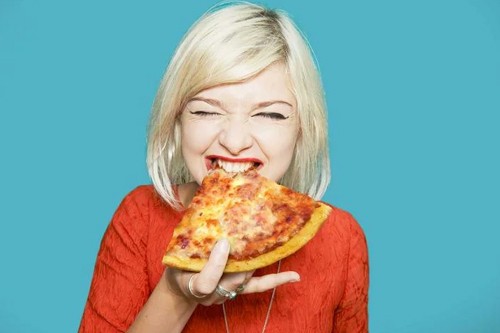 Что может произойти с вашим телом, когда вы едите пиццу