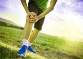 7 способов, как избавиться от болей в коленях и сустава ...